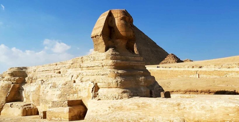Giza Pyramids, Valley Temple, Sphinx, Memphis and Sakkara Private Tour